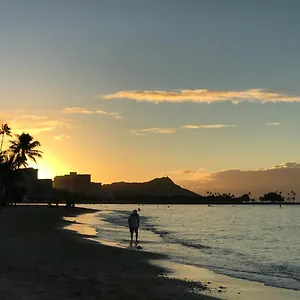 3* Aparthotel Ala Moana Flats 1